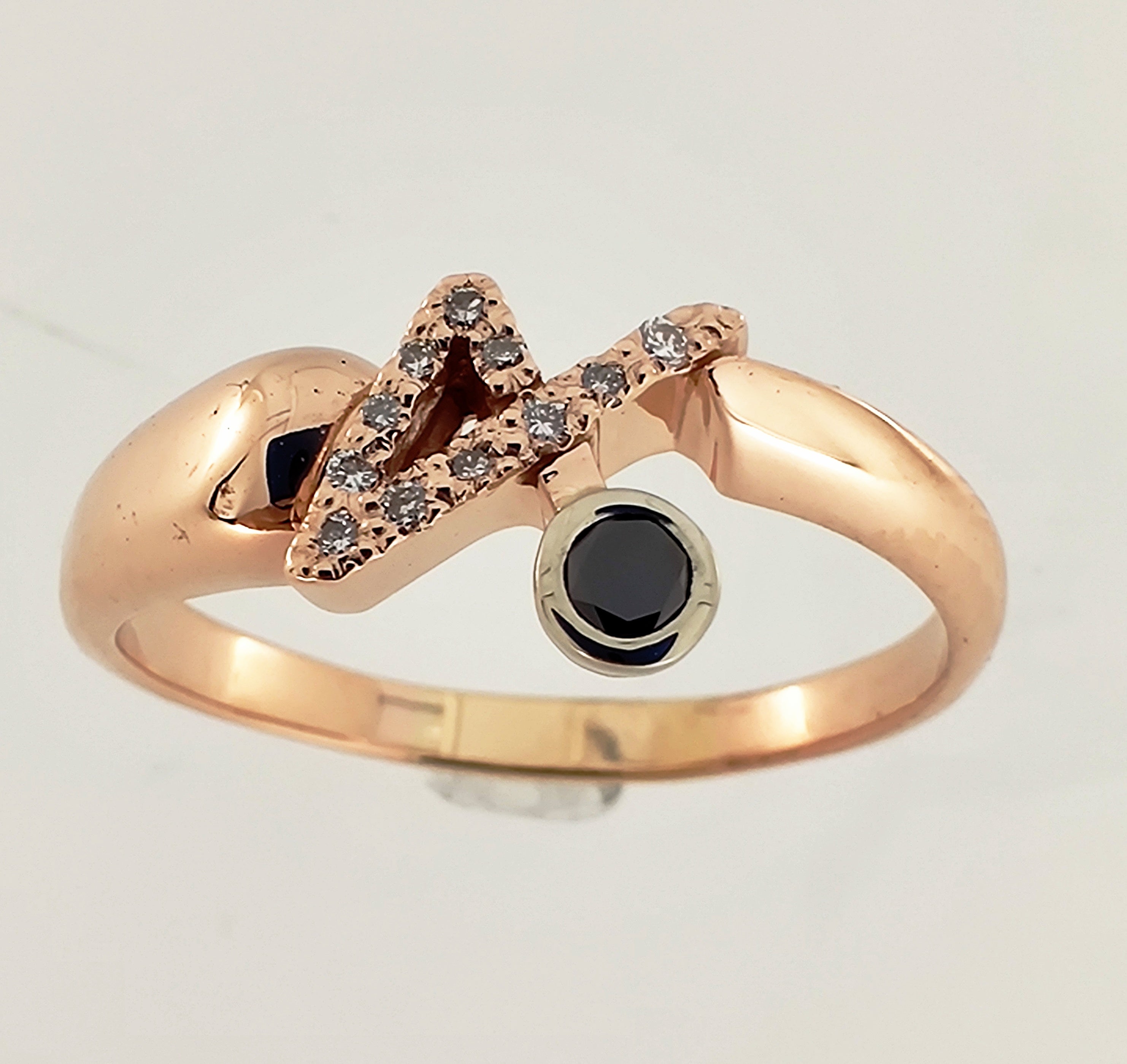Diamantring rosagull -12 brill 0,23 ct